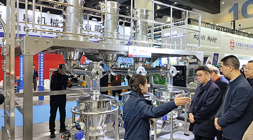 91香蕉网在线观看以“智能91香蕉视频免费看91香蕉视频下载网站+防爆解决方案”双引擎驱动制造业升级，获工信部领导现场点赞